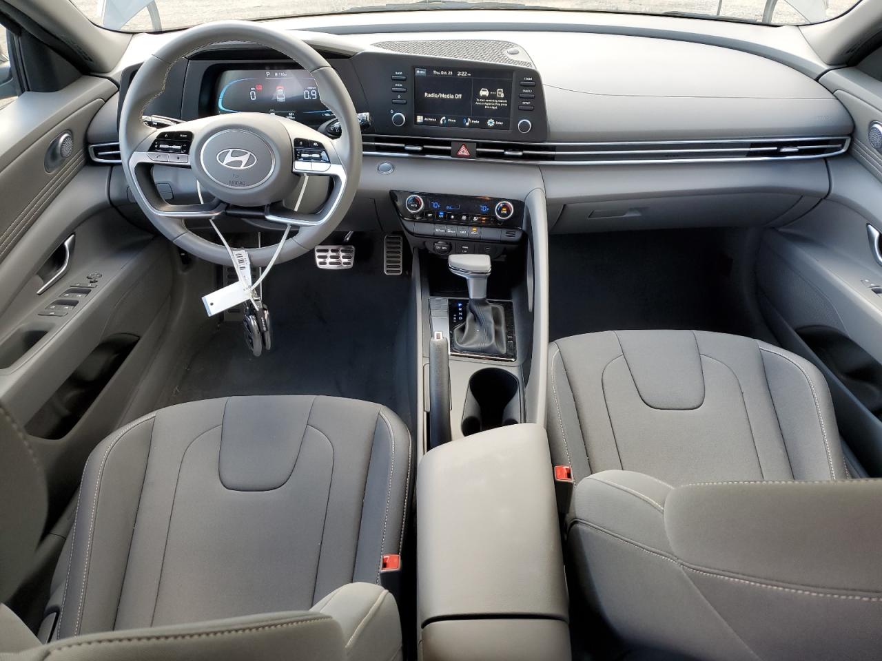 Hyundai ELANTRA Sel Sport Image 2