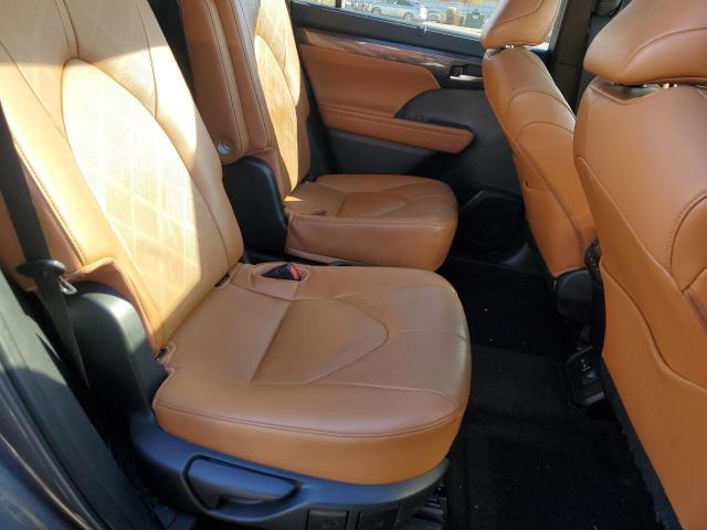 Toyota Highlander Hybrid Limited Image 10