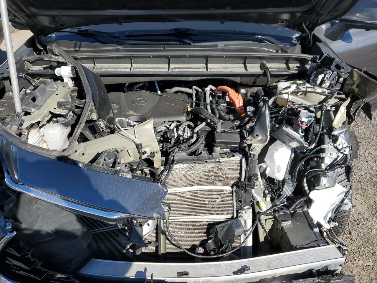 Toyota Highlander Hybrid Limited Image 9