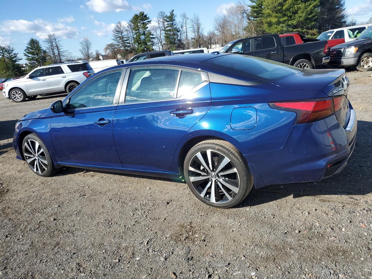 Nissan Altima Sr Image 9