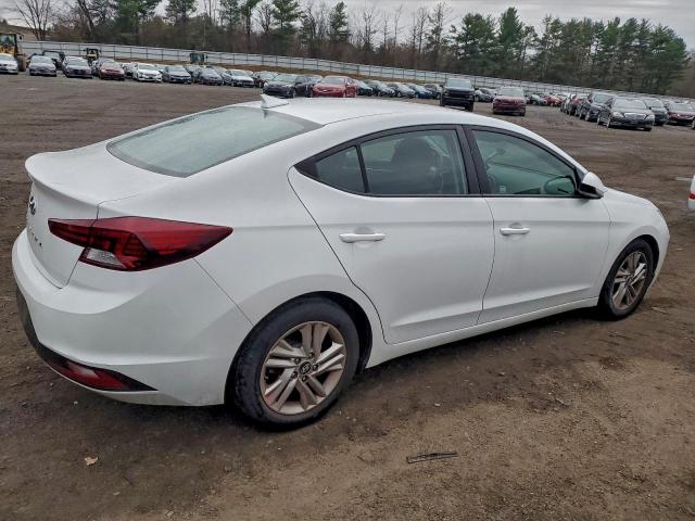 Hyundai ELANTRA Sel Image 4