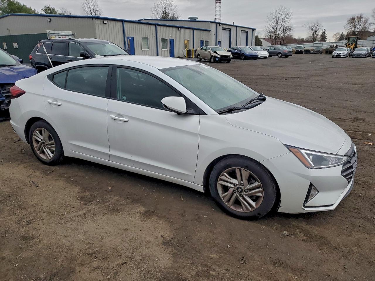 Hyundai ELANTRA Sel Image 5