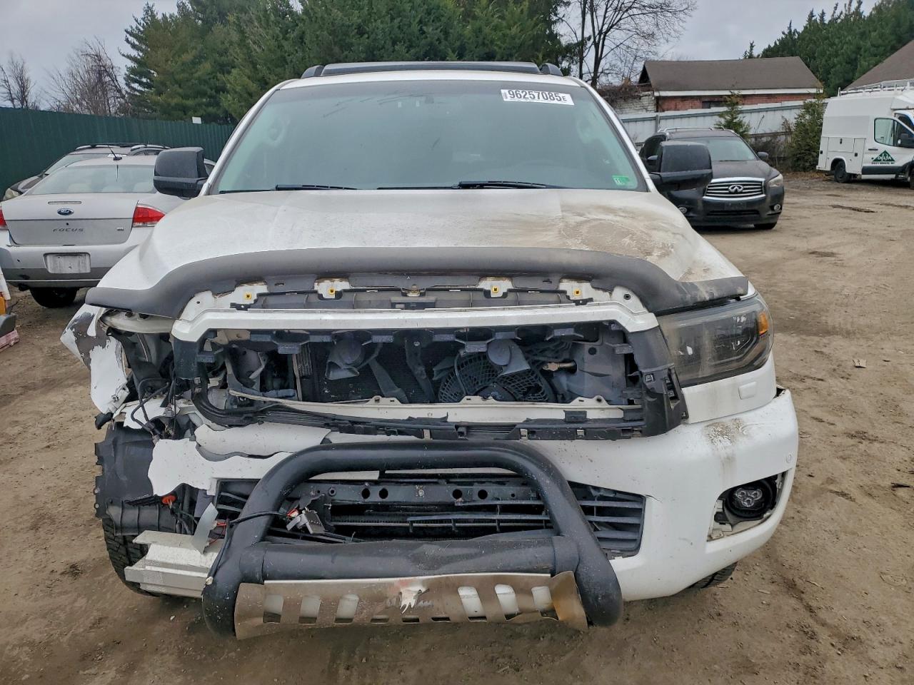 Toyota Sequoia Limited Image 9