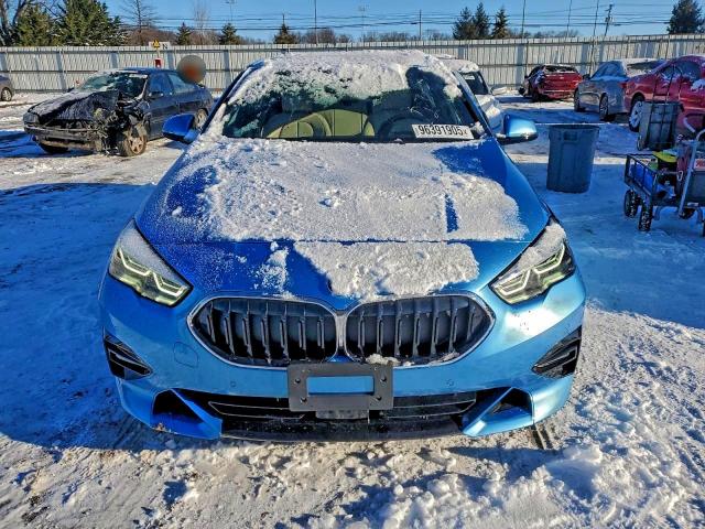 BMW 2 Series Image 2