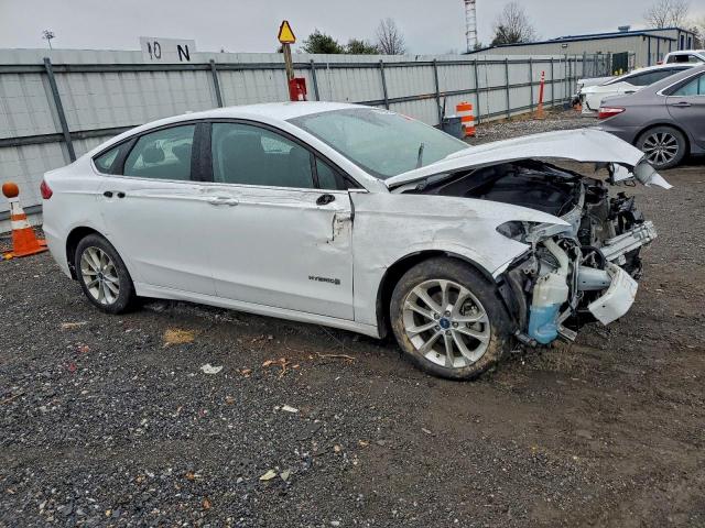 Ford Fusion Se Image 4