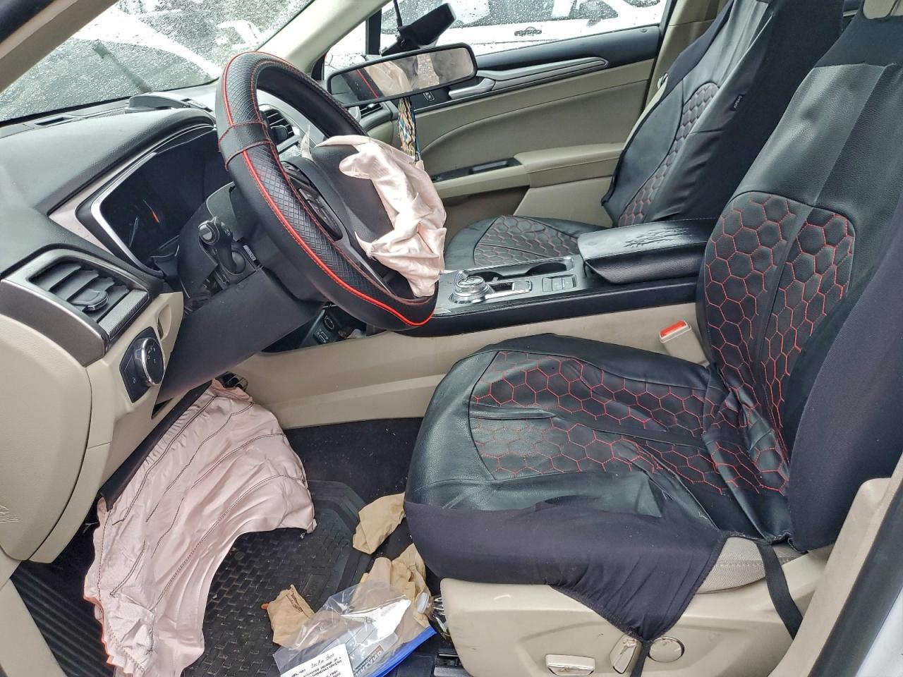 Ford Fusion Se Image 10