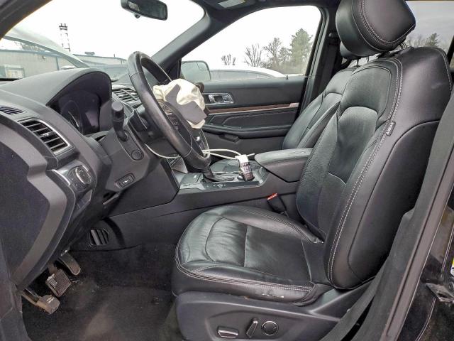 Ford Explorer Limited Image 3