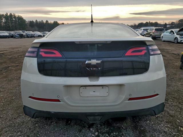Chevrolet Volt Image 7